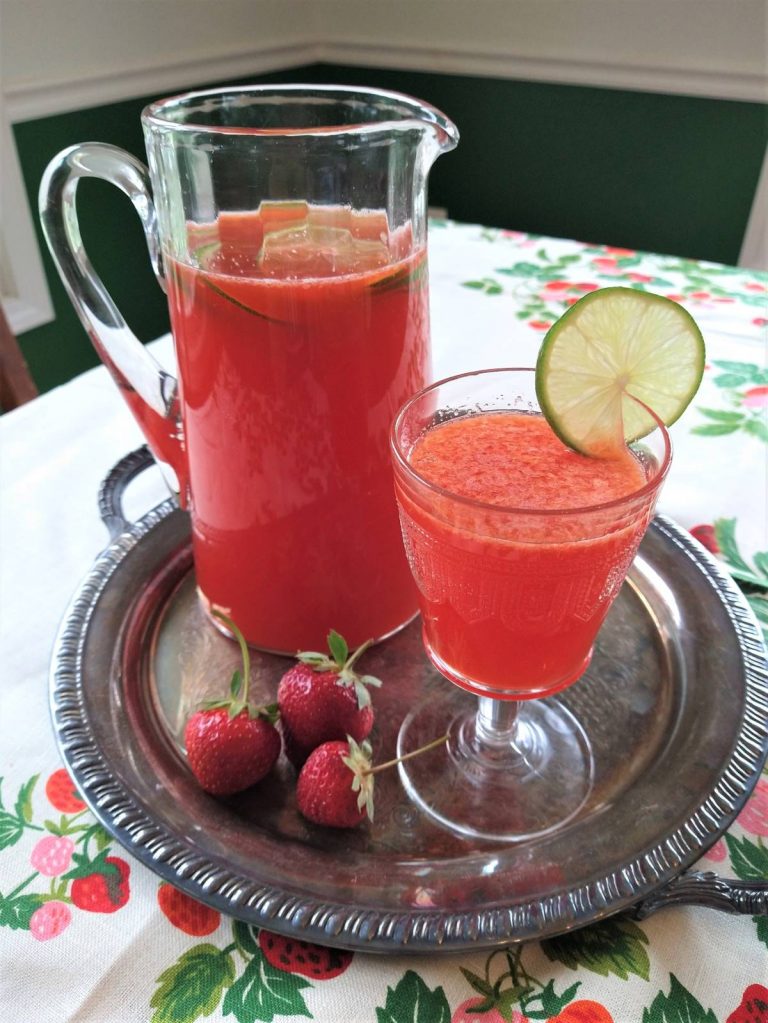 Fresh Strawberry Punch Just in Time for Summer